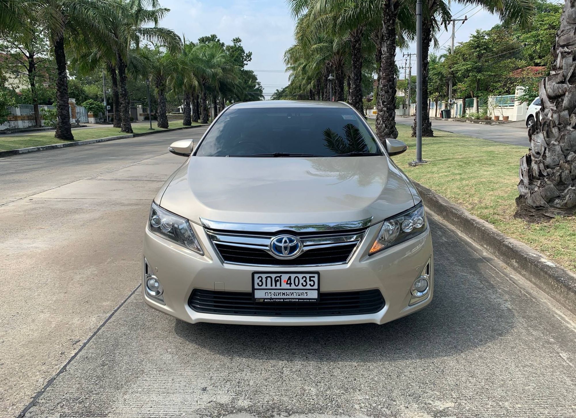 Toyota Camry (XV50) ปี 2014 สีทอง