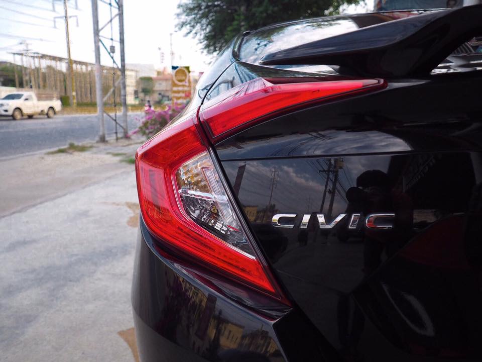 Honda Civic FC Sedan ปี 2017 สีดำ