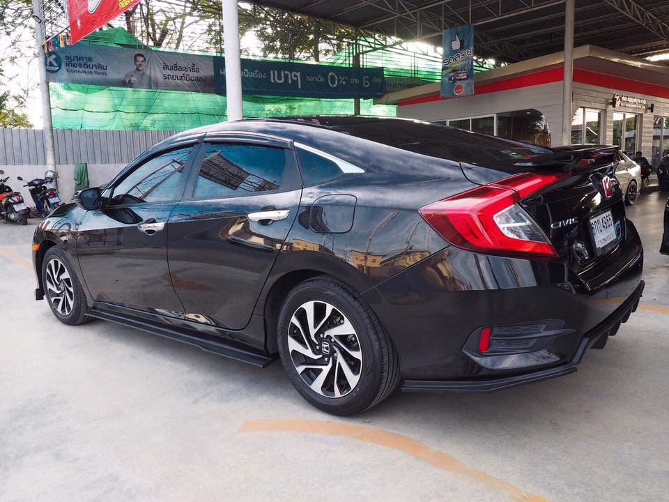 Honda Civic FC Sedan ปี 2017 สีดำ