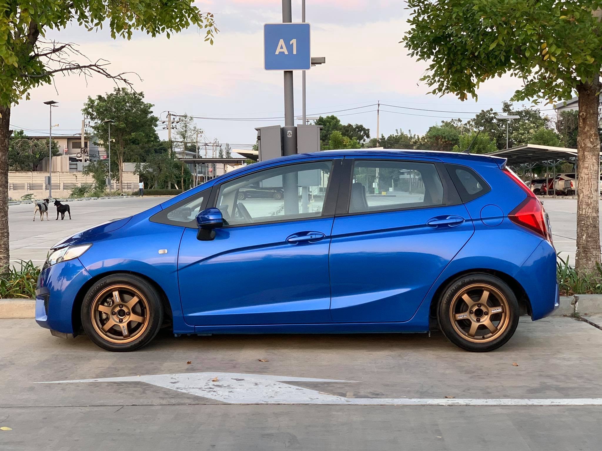 Honda Jazz GK ปี 2015 สีน้ำเงิน