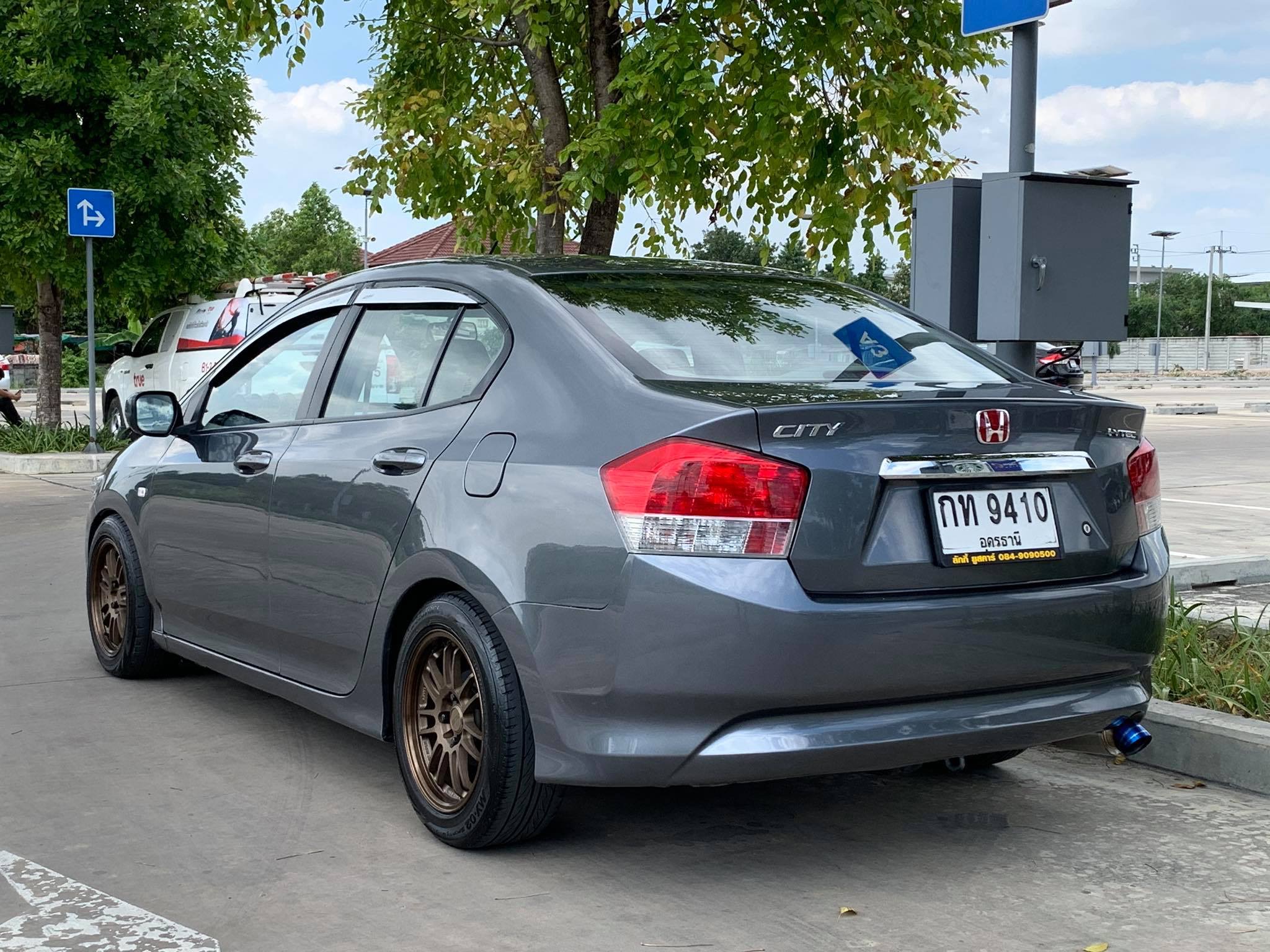 Honda City ปี 2010 สีเทา