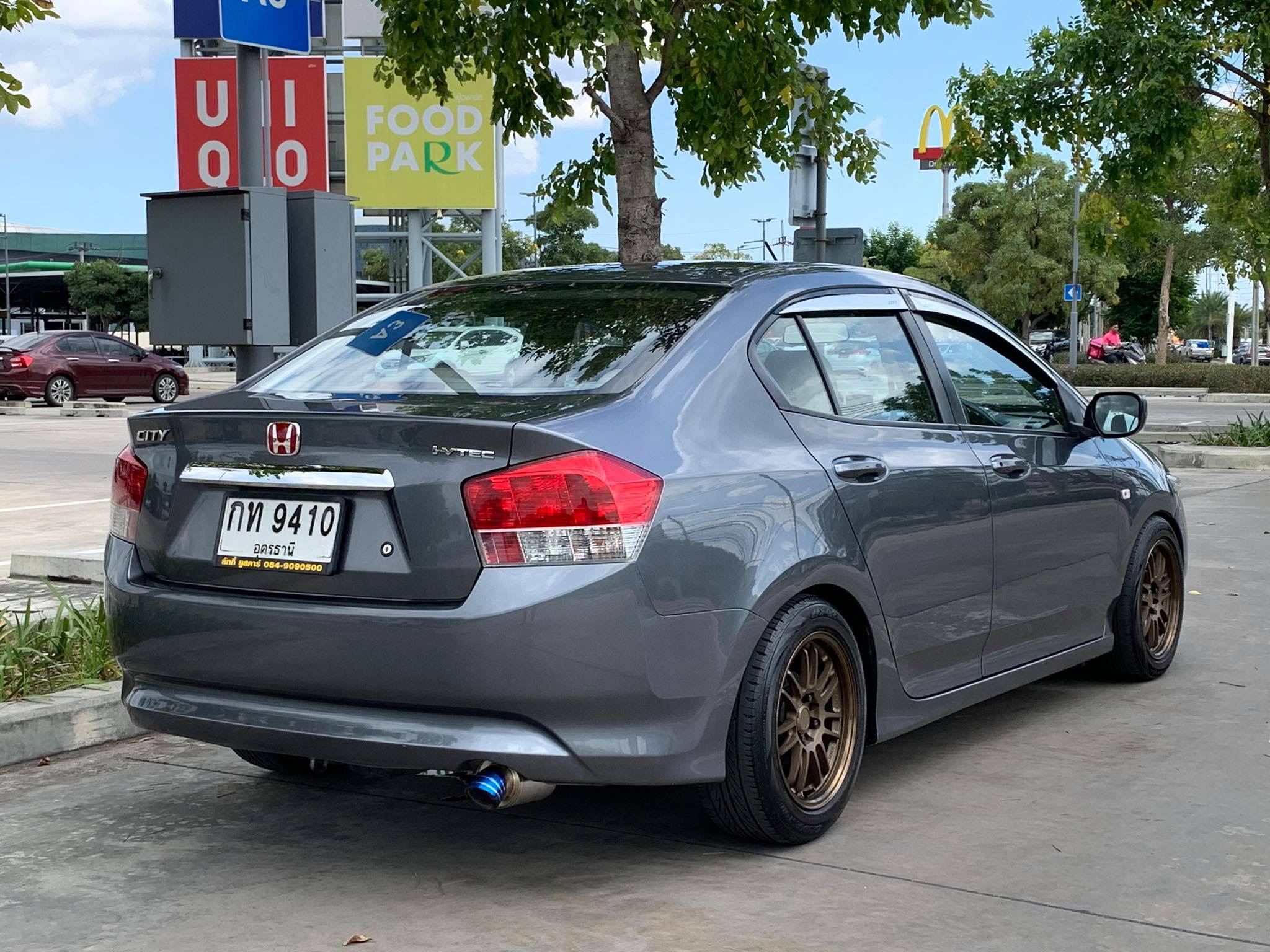 Honda City ปี 2010 สีเทา