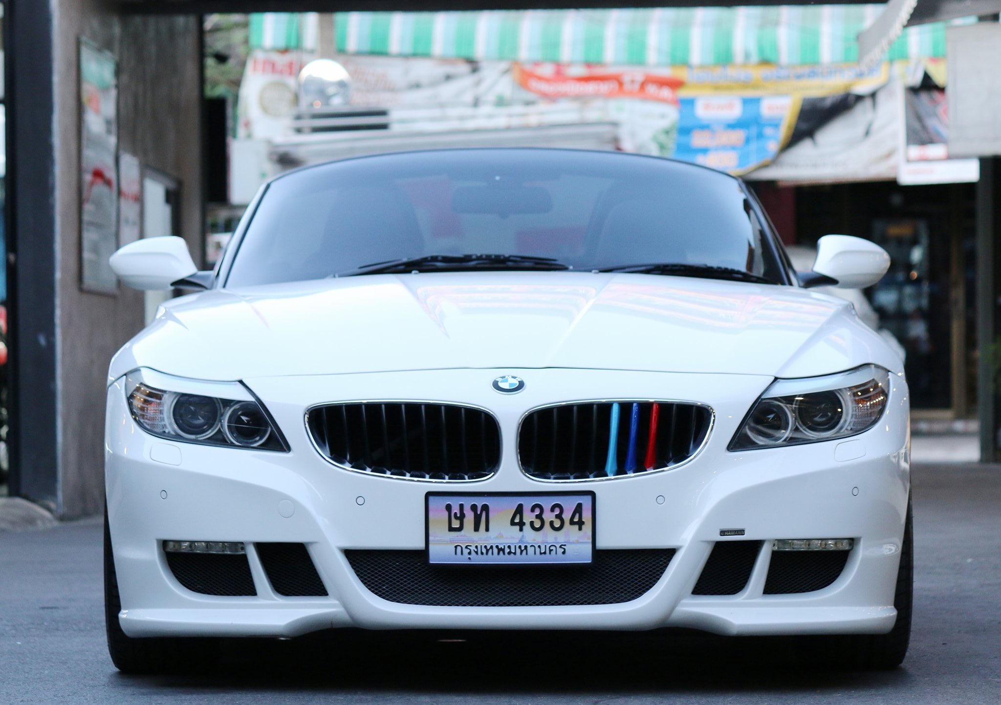 BMW Z4 E89 ปี 2010 สีขาว