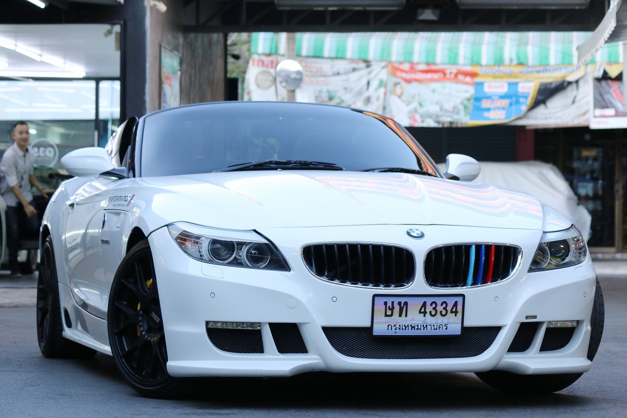 BMW Z4 E89 ปี 2010 สีขาว