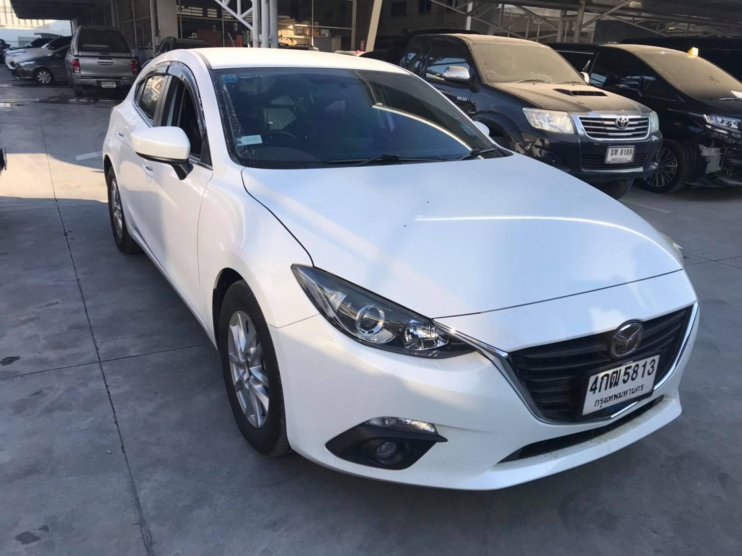 Mazda 3 Hatchback ปี 2014 สีขาว