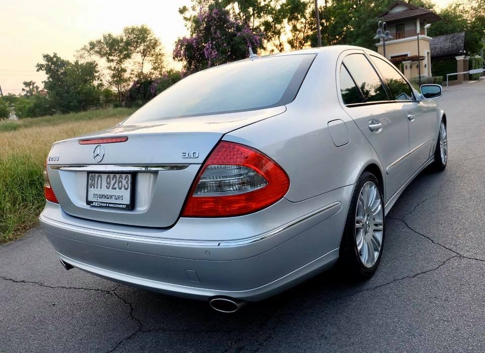 Mercedes-Benz E-Class W211 E280 ปี 2007 สีเงิน