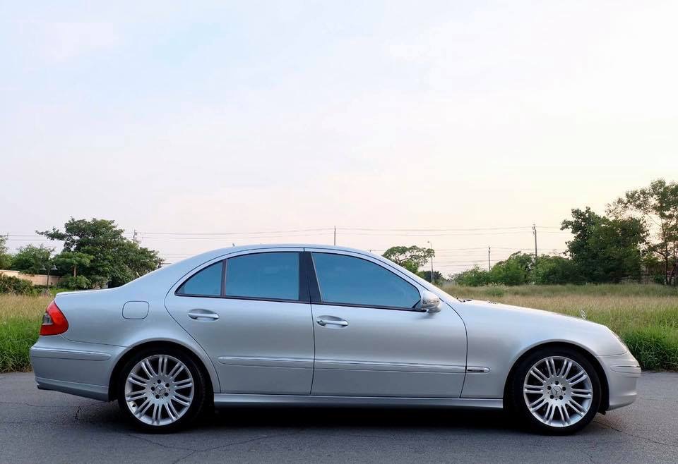 Mercedes-Benz E-Class W211 E280 ปี 2007 สีเงิน