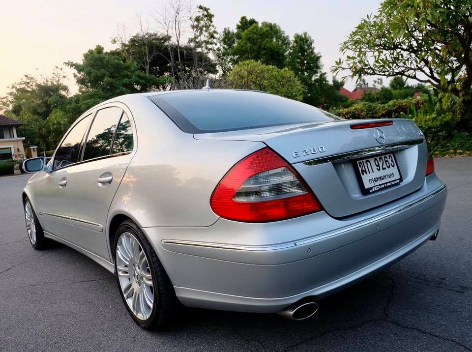 Mercedes-Benz E-Class W211 E280 ปี 2007 สีเงิน