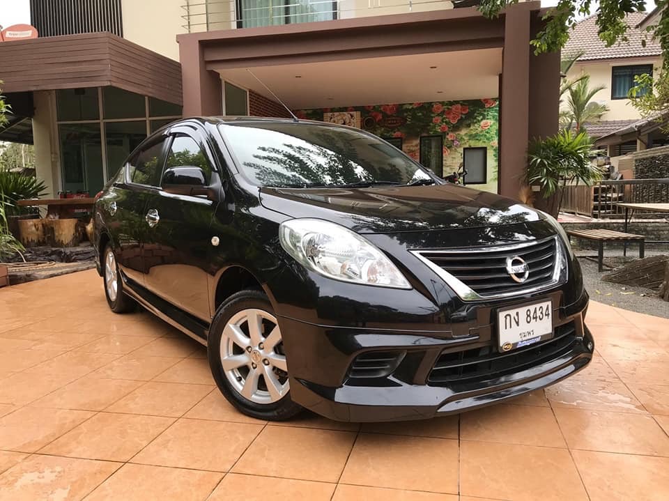 Nissan Almera ปี 2012 สีดำ