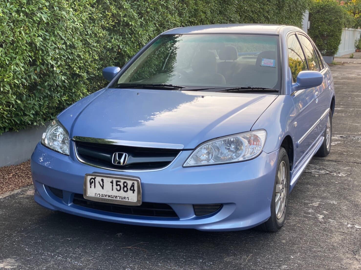 Honda Civic ES (Dimension) โฉม ตาเหยี่ยว ปี 2004 สีฟ้า