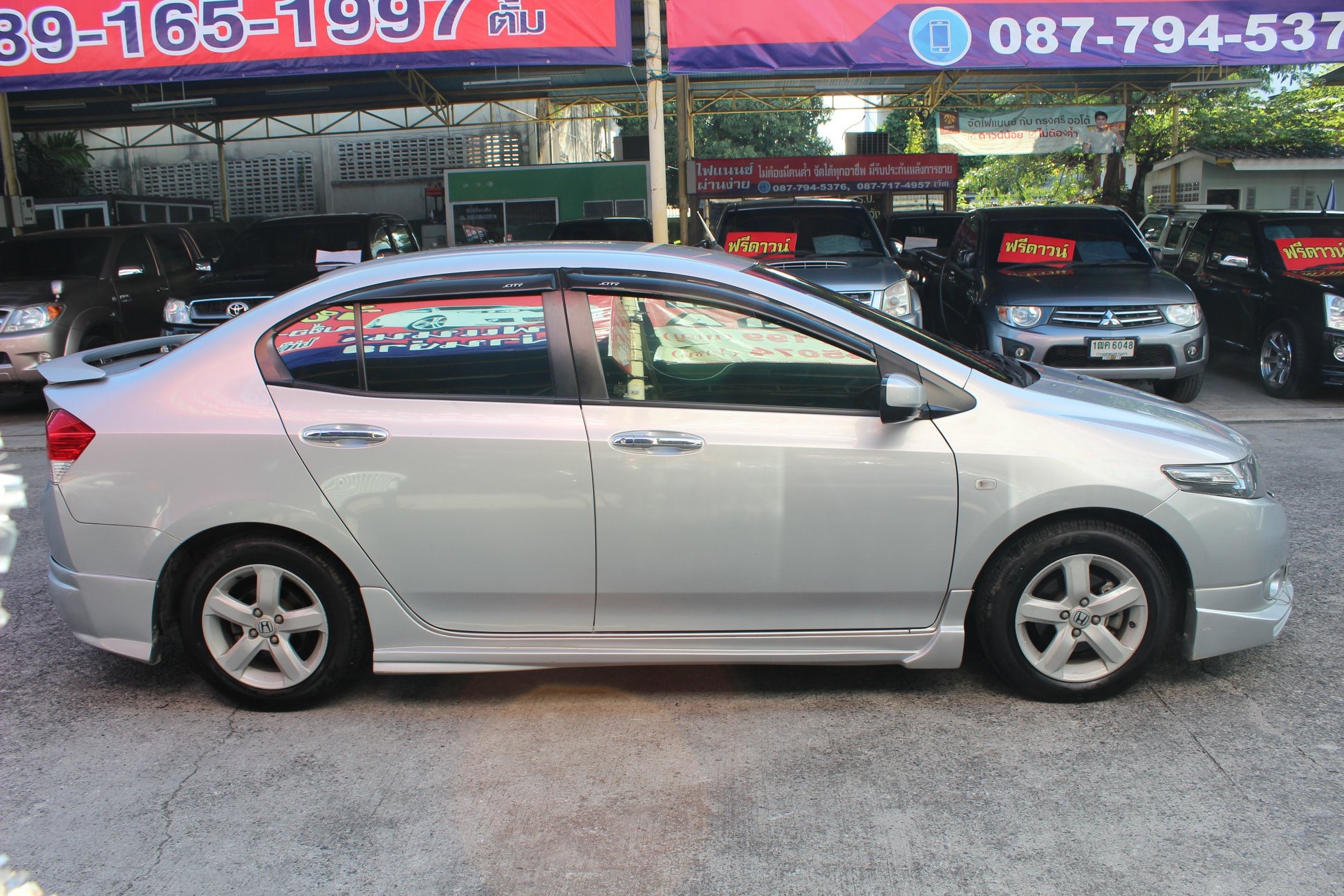 Honda City ปี 2011 สีเงิน