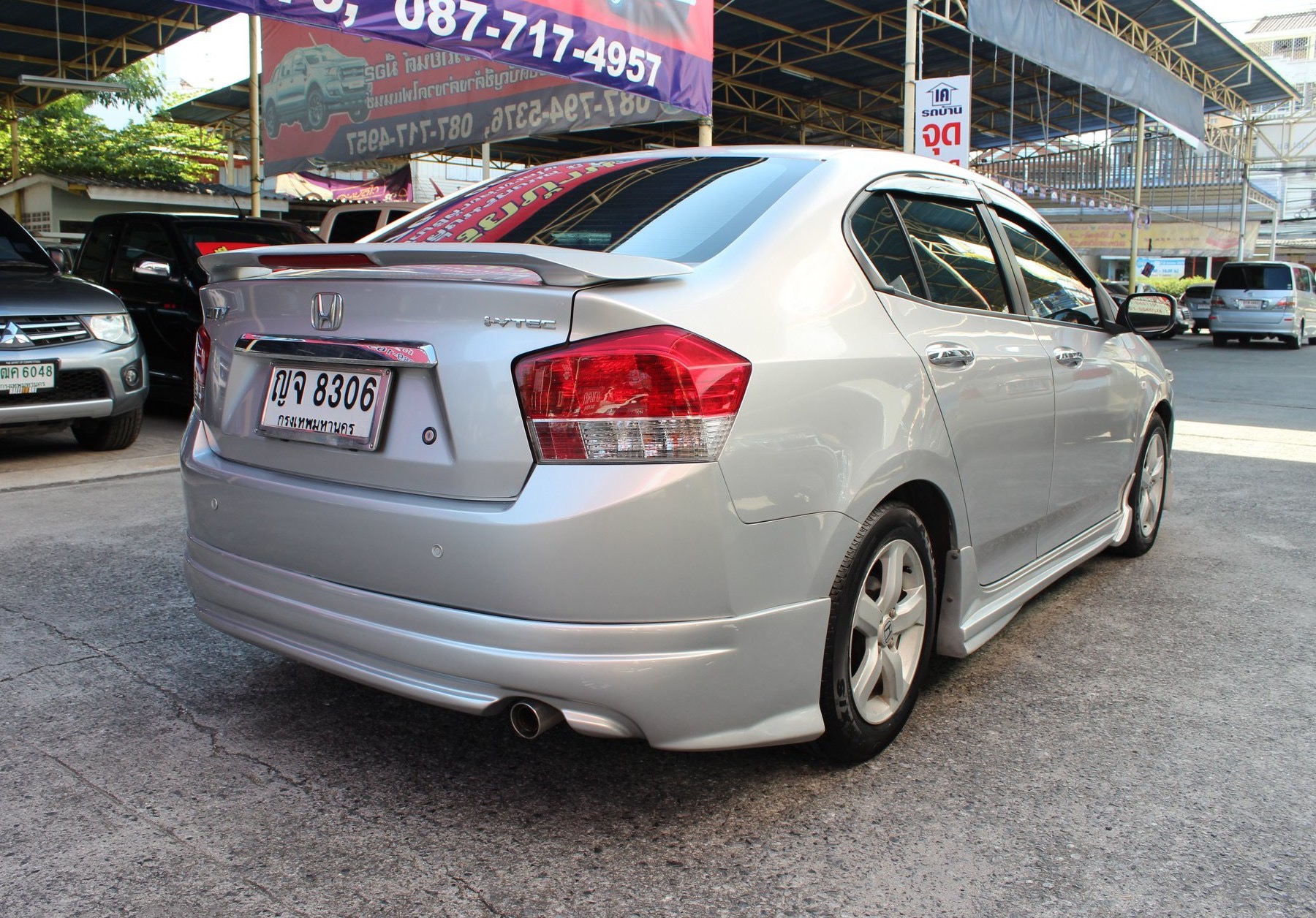 Honda City ปี 2011 สีเงิน