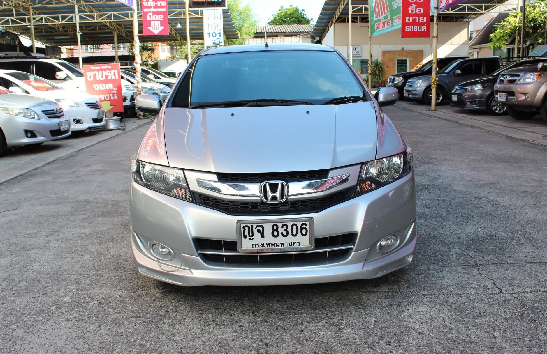 Honda City ปี 2011 สีเงิน