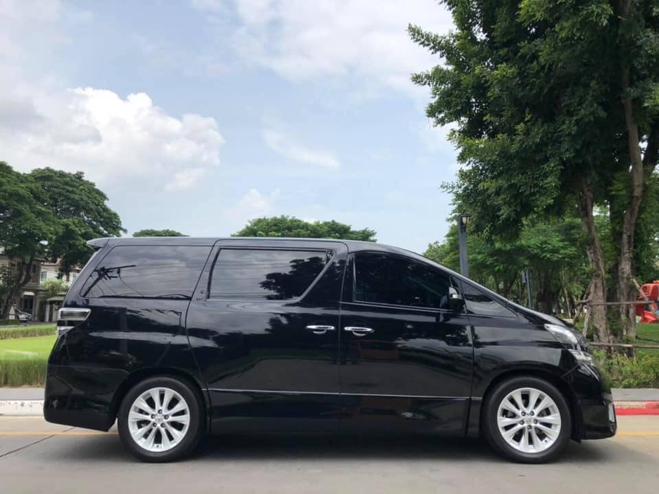 Toyota Vellfire ปี 2009 สีดำ