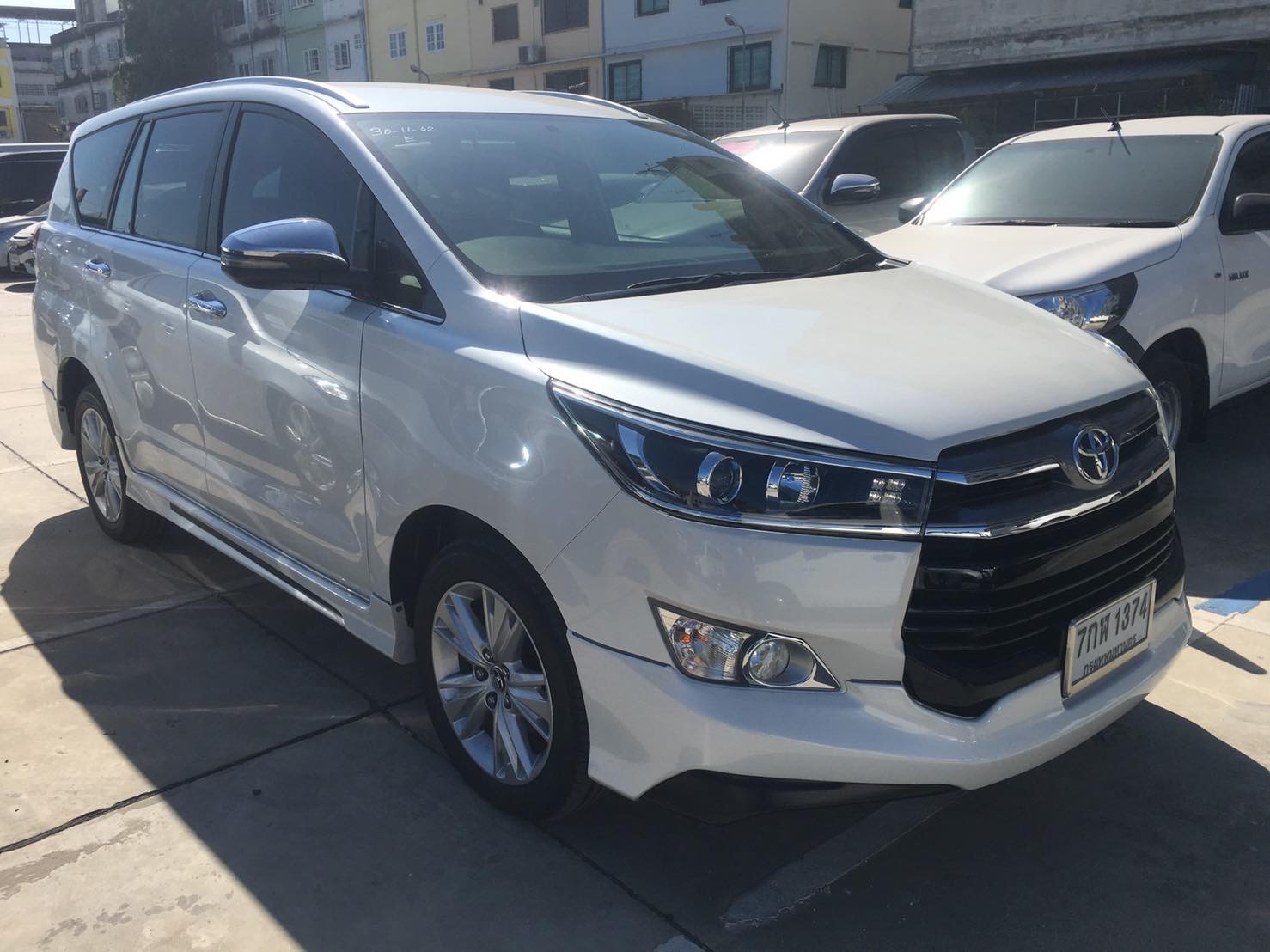 Toyota Innova ปี 2018 สีขาว