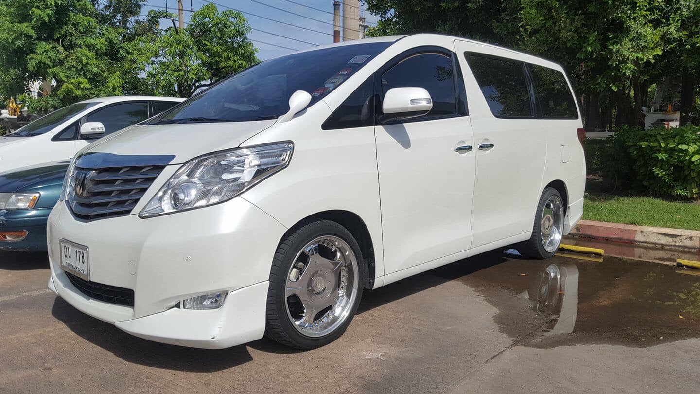 Toyota Alphard ปี 2010 สีขาว