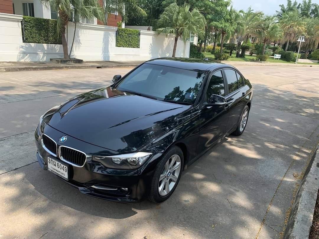 BMW 3 Series Gen6 F30 320i ปี 2014 สีดำ