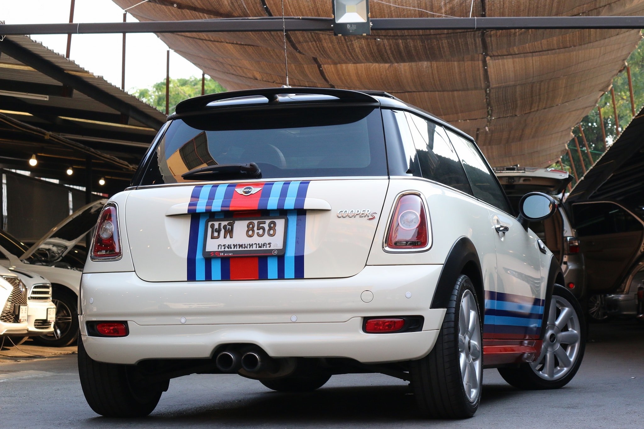 Mini Hatch (Cooper) Gen2 R56 ปี 2008 สีขาว