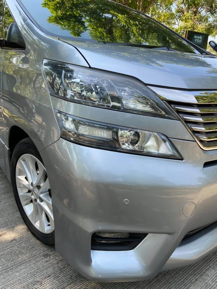 Toyota Vellfire ปี 2009 สีเทา