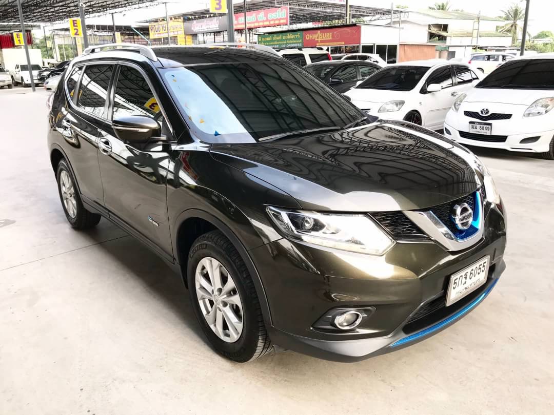 Nissan X-trail ปี 2016 สีเทา