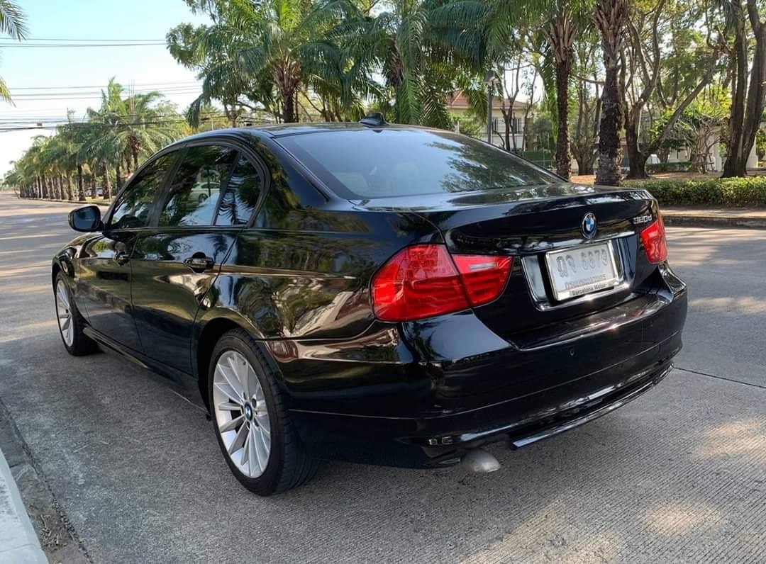 BMW 3 Series Gen5 E90 320d ปี 2010 สีดำ