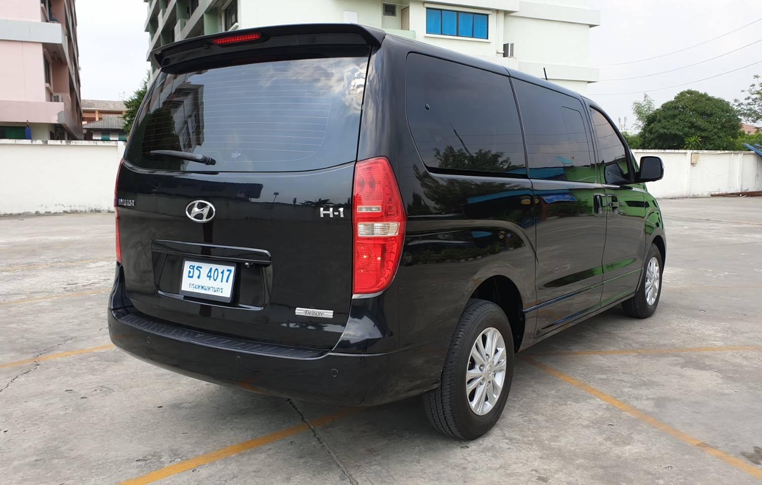 Hyundai H-1 ปี 2013 สีดำ