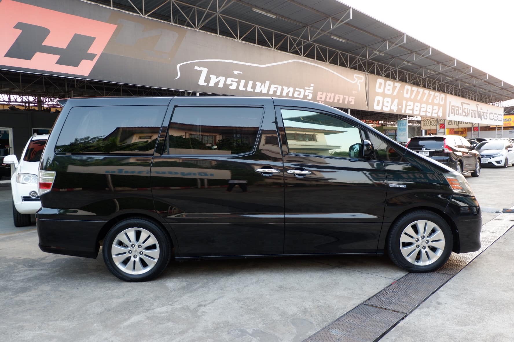 Toyota Alphard ปี 2007 สีดำ