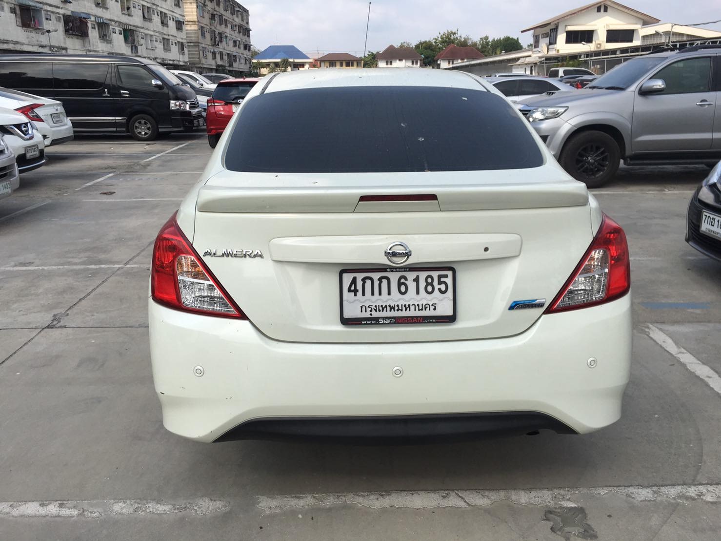 Nissan Almera ปี 2014 สีขาว