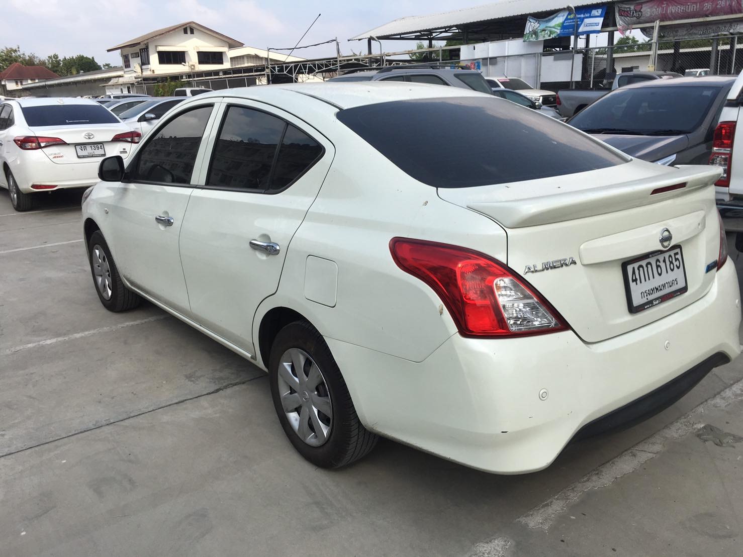 Nissan Almera ปี 2014 สีขาว