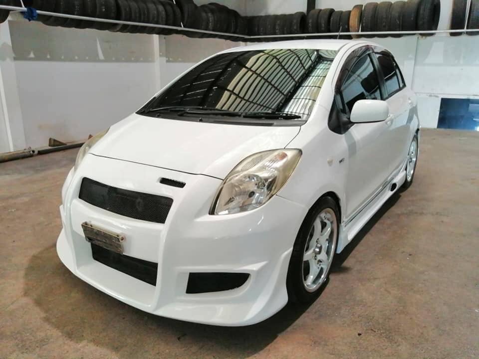 Toyota Yaris ปี 2008 สีขาว