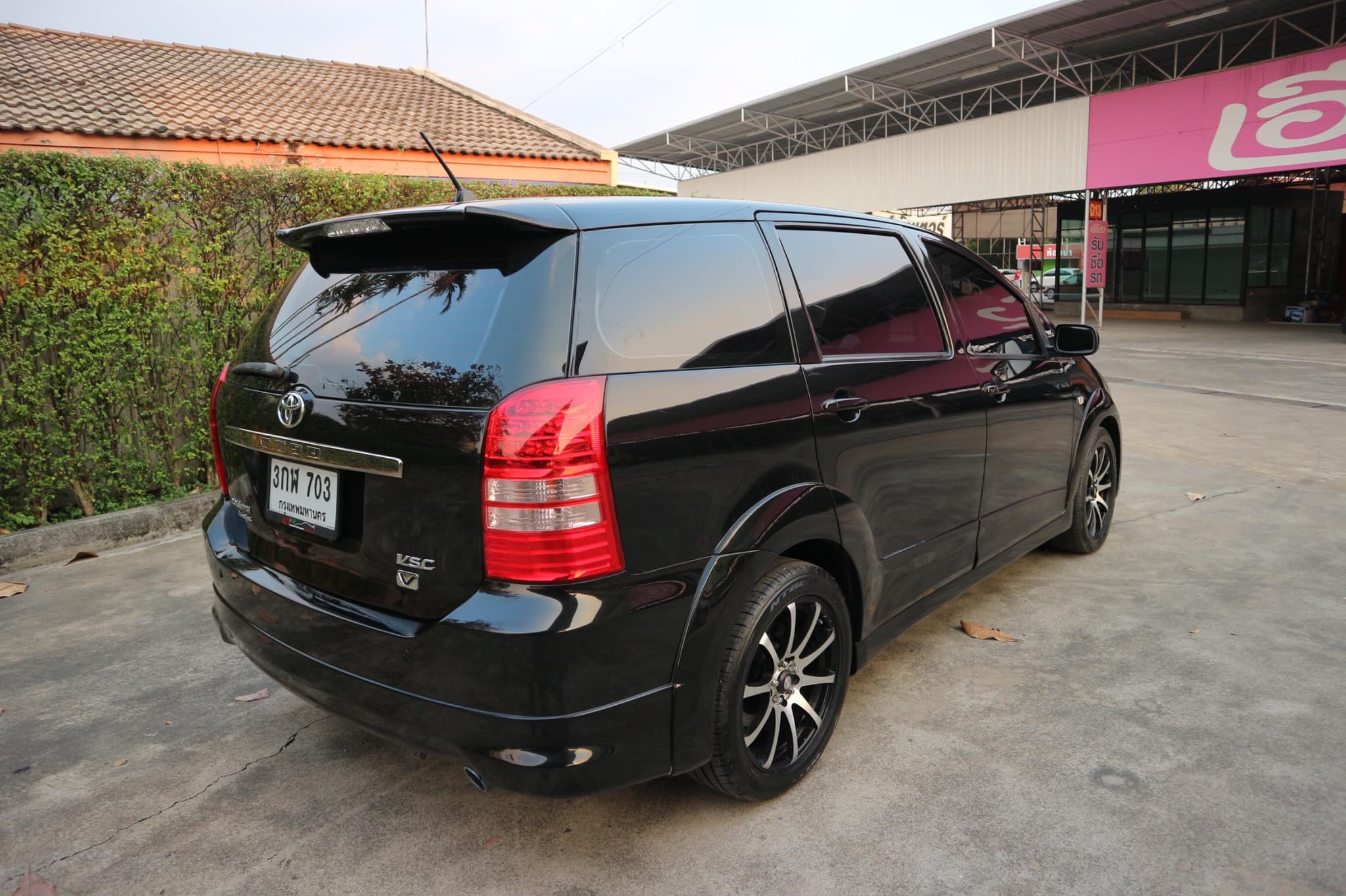 Toyota Wish ปี 2005 สีดำ