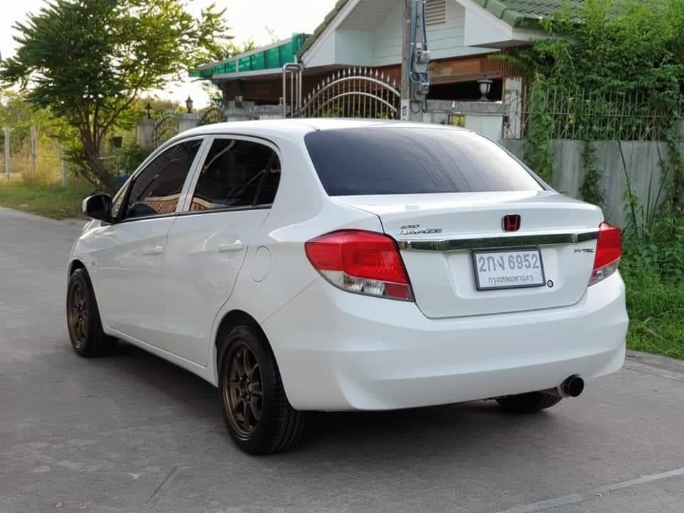 Honda Brio Amaze ปี 2013 สีขาว