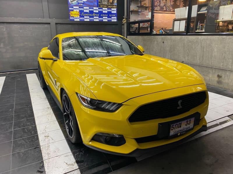 Ford Mustang ปี 2017 สีเหลือง