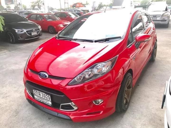 Ford Fiesta ปี 2011 สีแดง