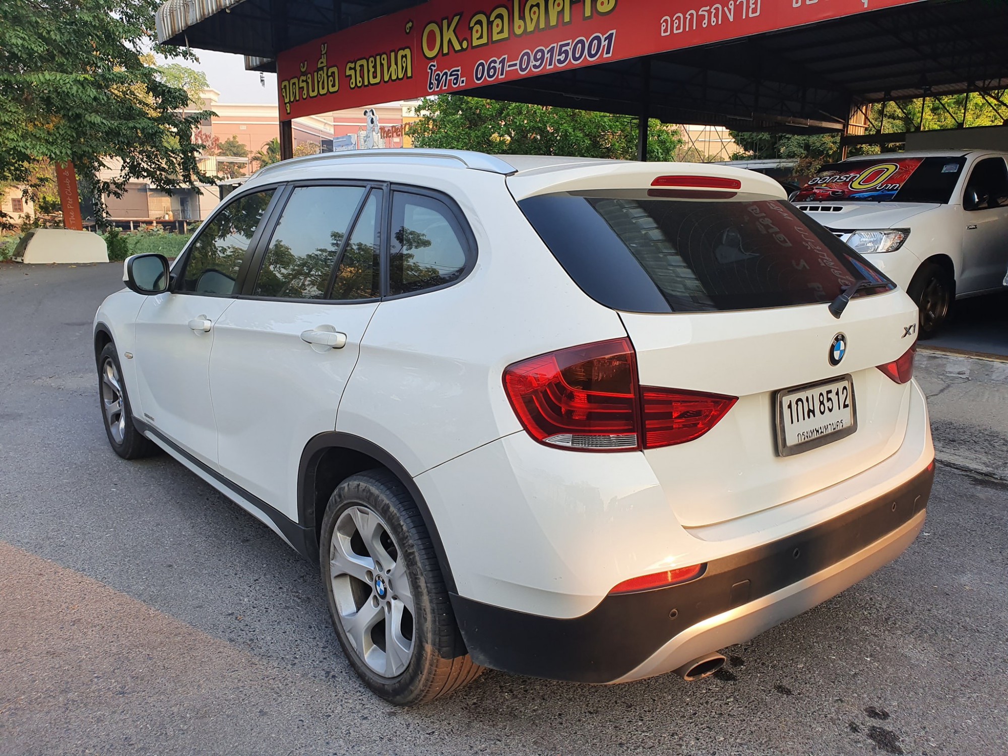 BMW X1 E84 2.0 ปี 2015 สีเงิน