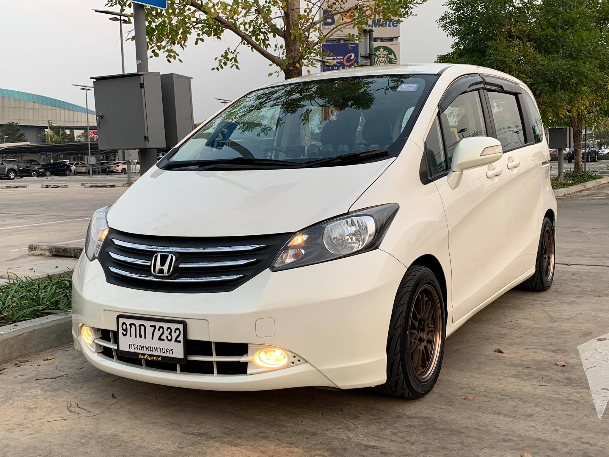 Honda freed 2012 обзор