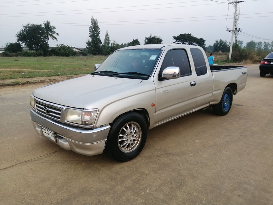 Toyota Hilux Tiger Extra cab ปี 2001 สีเงิน