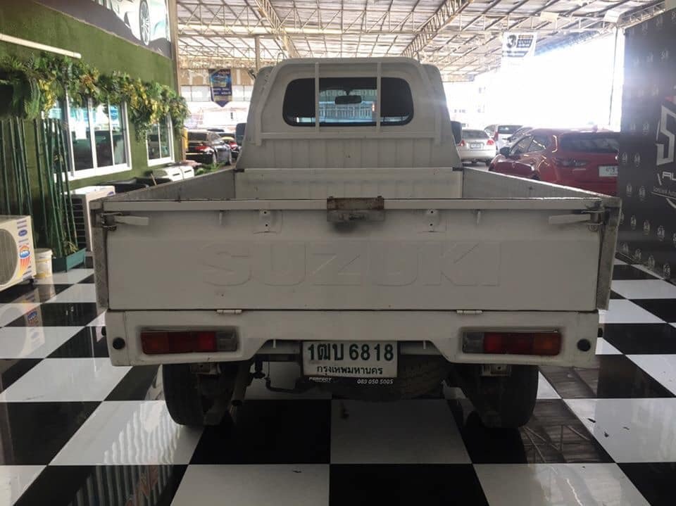 Suzuki Carry ปี 2015 สีขาว