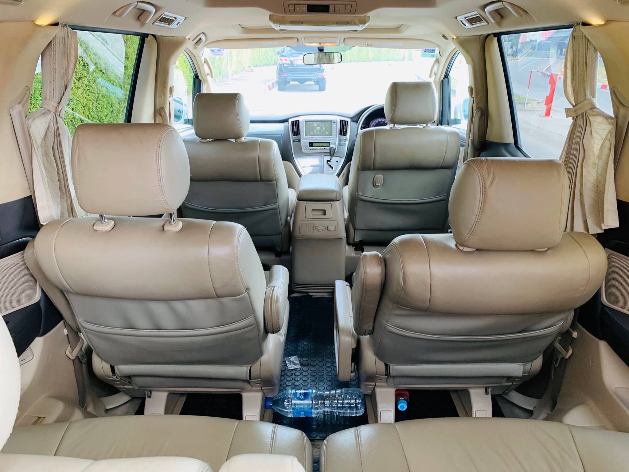 Toyota Alphard ปี 2008 สีขาว