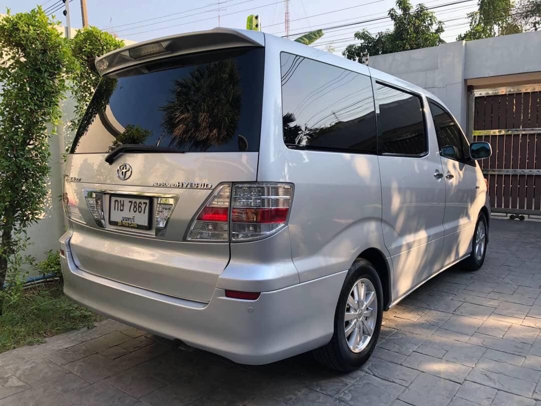 Toyota Alphard ปี 2008 สีเงิน