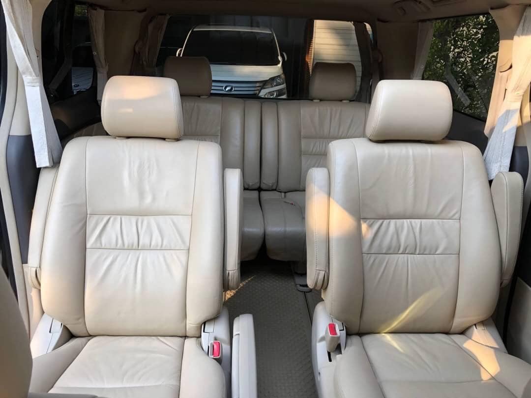 Toyota Alphard ปี 2008 สีเงิน