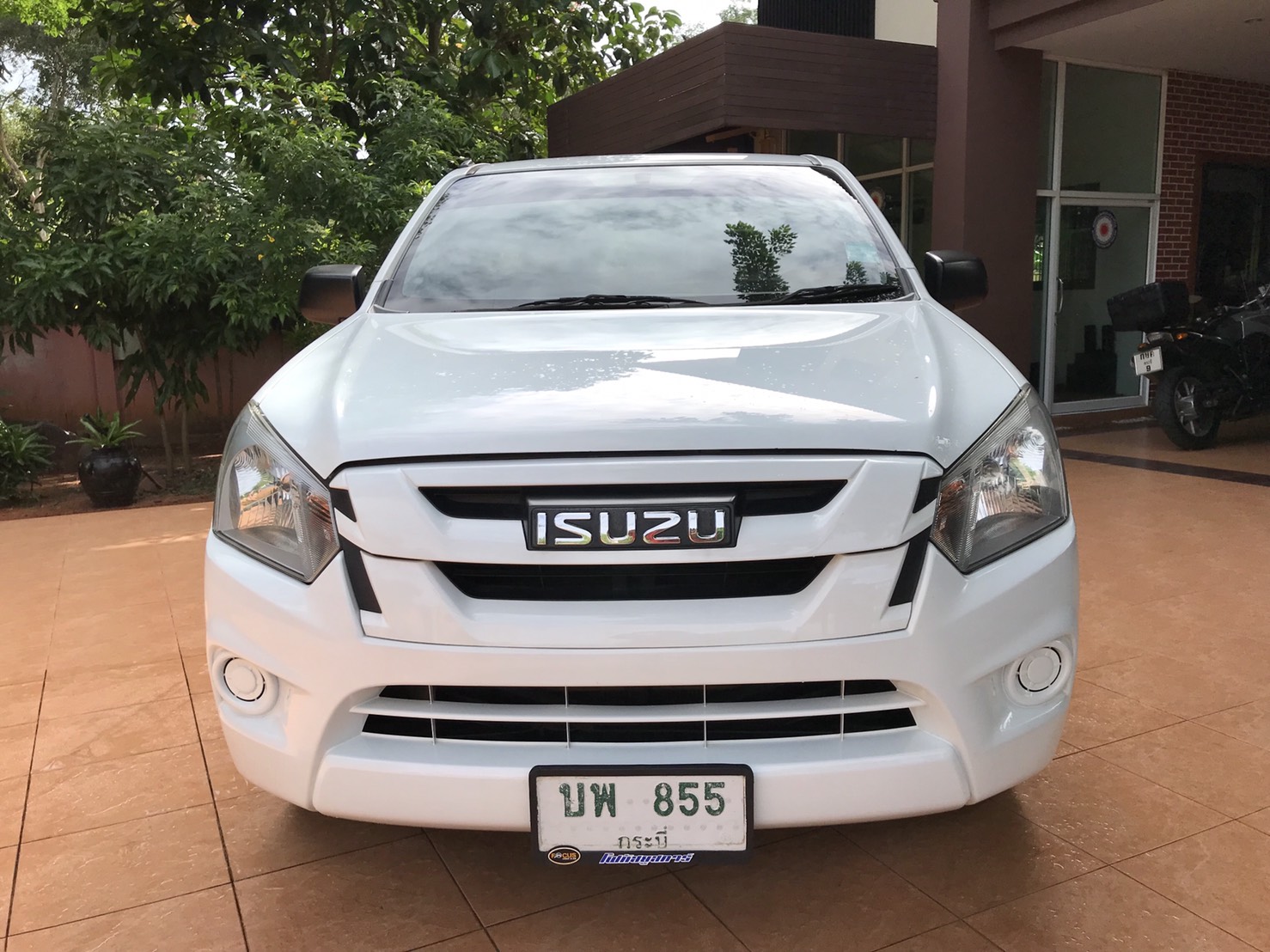 Isuzu D-Max Spark ปี 2016 สีขาว