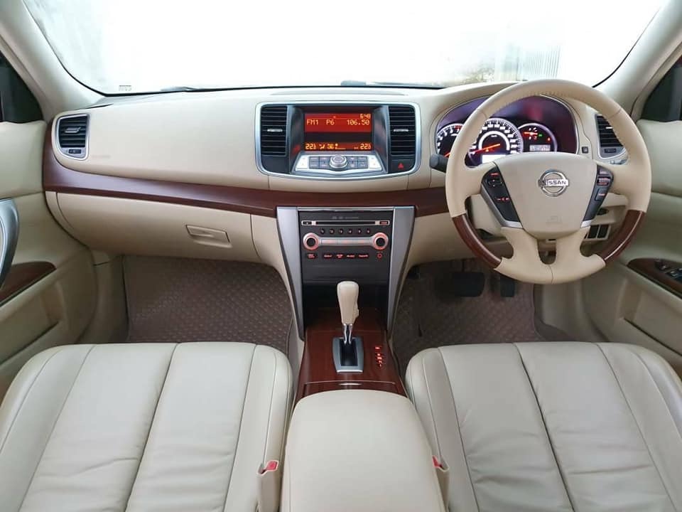 Nissan Teana J32 ปี 2012 สีขาว