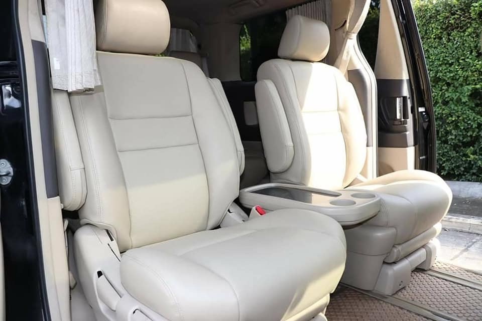 Toyota Alphard ปี 2006 สีดำ