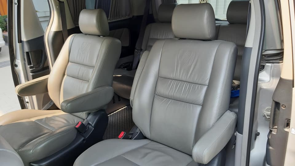 Toyota Alphard ปี 2006 สีเงิน