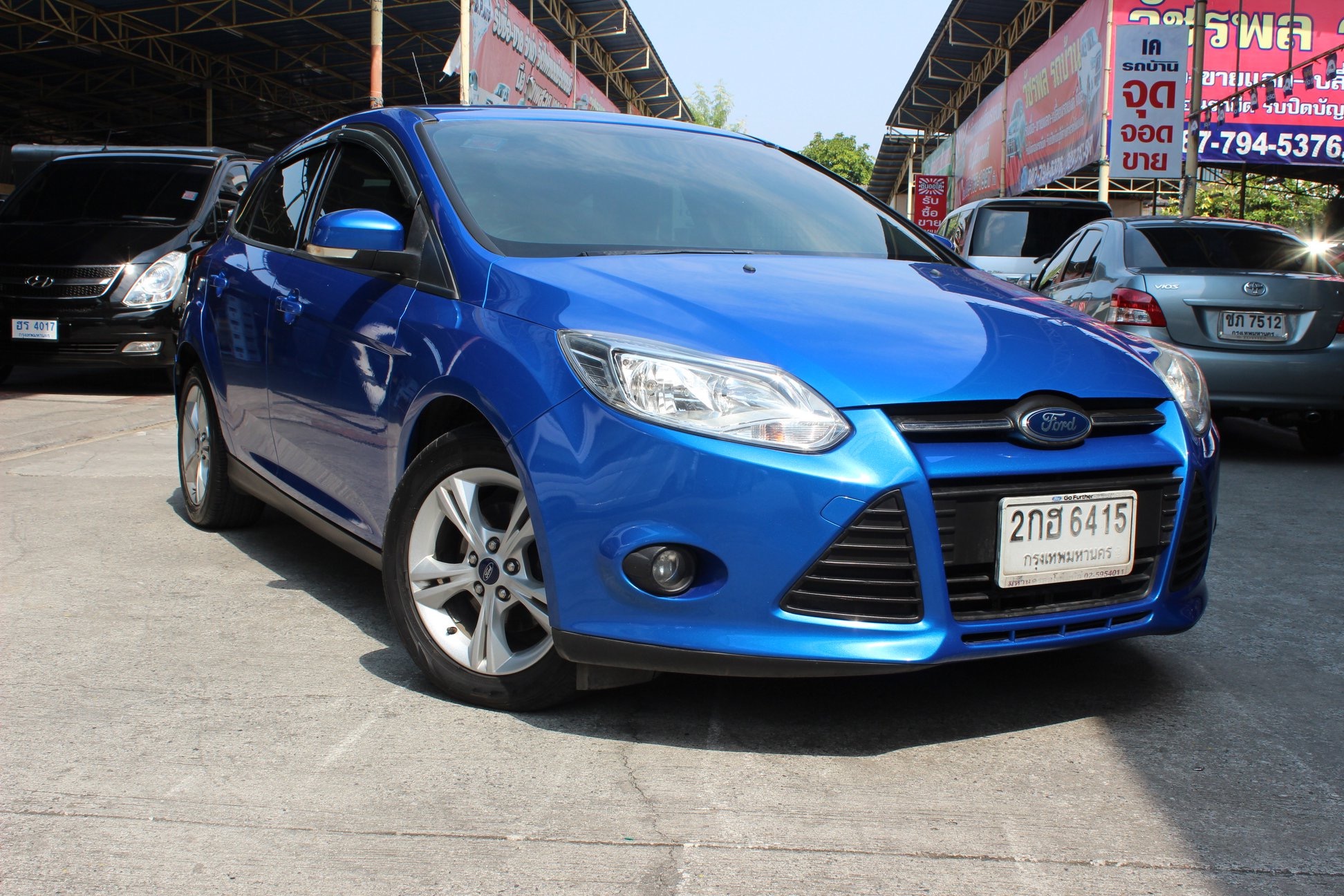 Ford Focus ปี 2013 สีน้ำเงิน