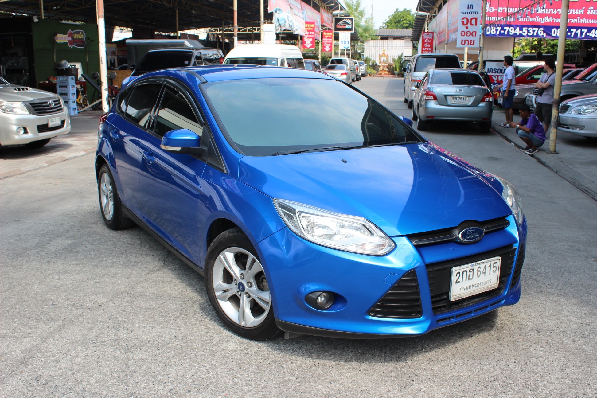 Ford Focus ปี 2013 สีน้ำเงิน