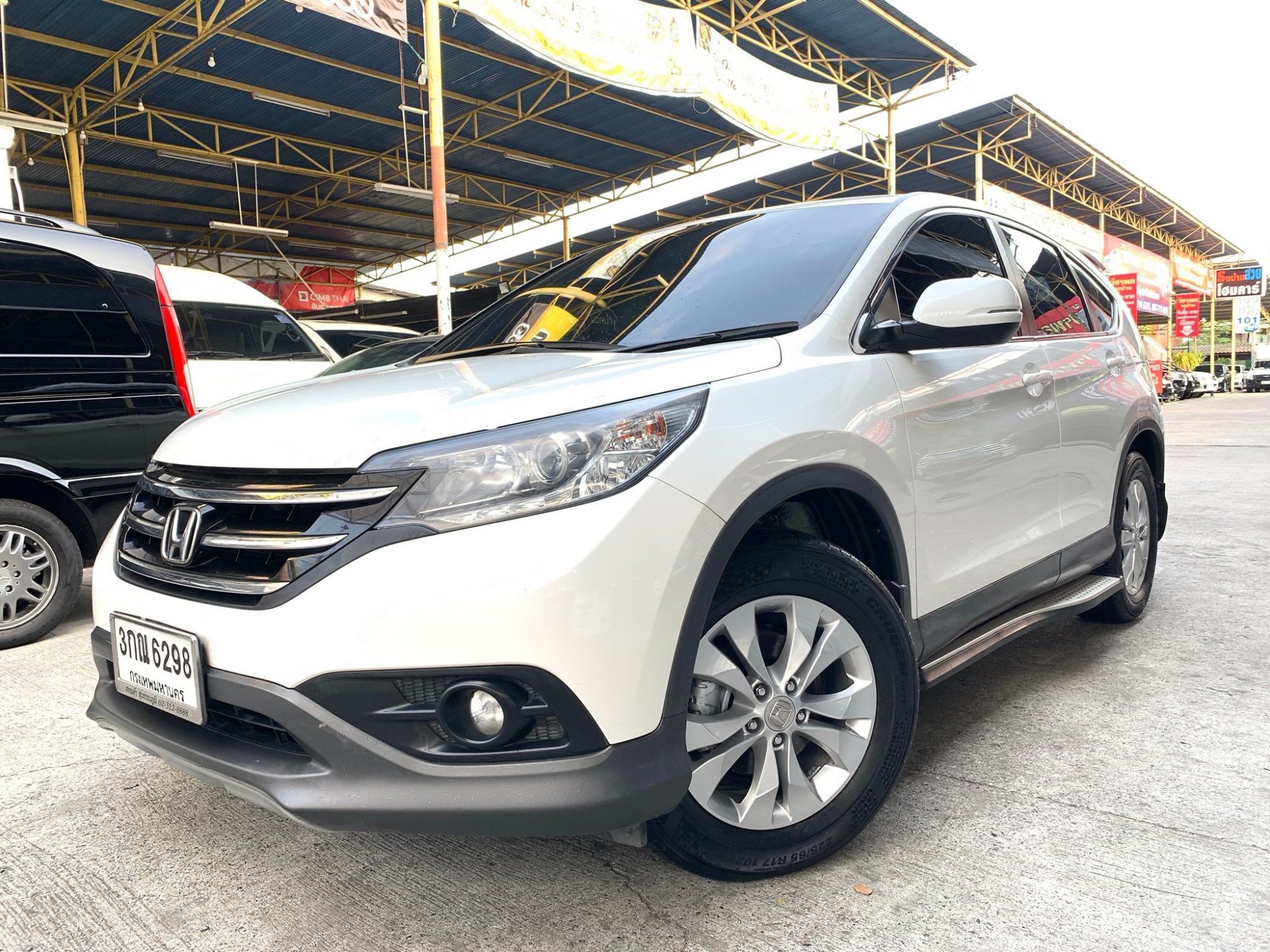 Honda CR-V ปี 2014 สีขาว