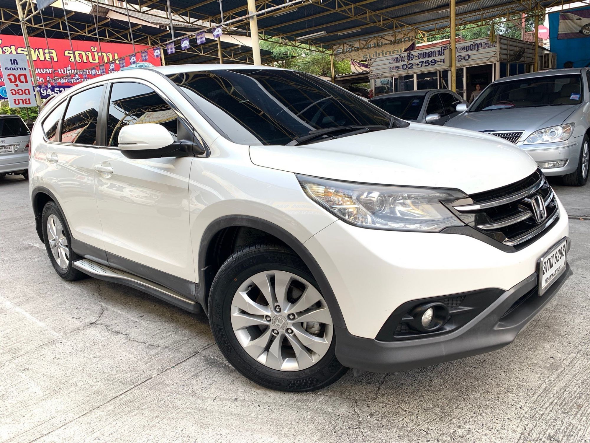 Honda CR-V ปี 2014 สีขาว