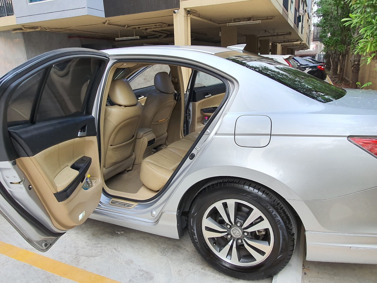 Honda Accord Gen 8 ปี 2008 สีเทา